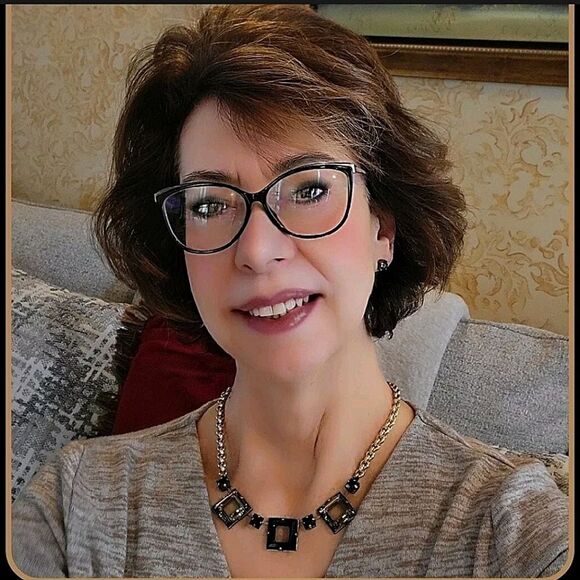 Sabika Spring 2022 Balance Luxury Square Statement Choker Necklace - Picture 4 of 7